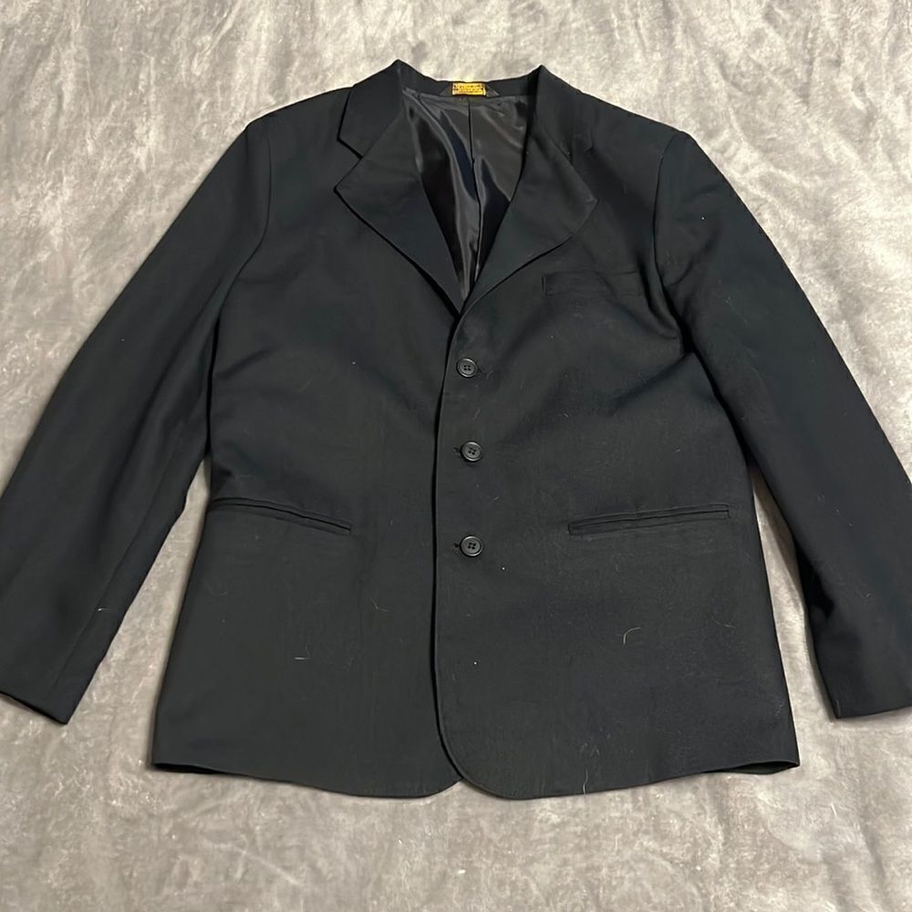 Boys Van Heusen. Size 16. Black blazer.